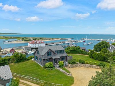 26 Harbor Hill Rd