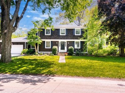 47 Meadowbrook Dr