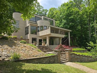 13601 Royalton Rd