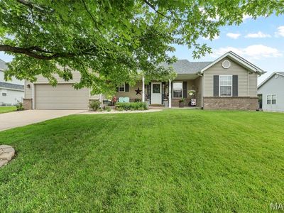 Property at 510 Creekside Dr, Troy, IL