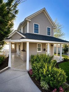 13 Harding Ave E