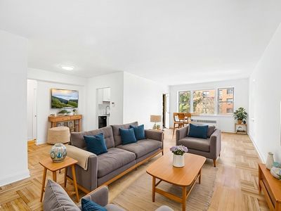 3850 Hudson Manor Ter APT 4GW