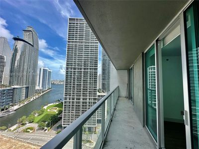 500 Brickell Ave APT 2407