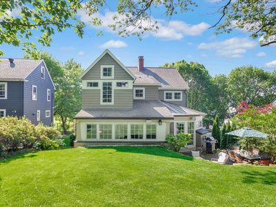 30 Eustis St
