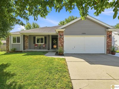 5306 NW Tudor Ln