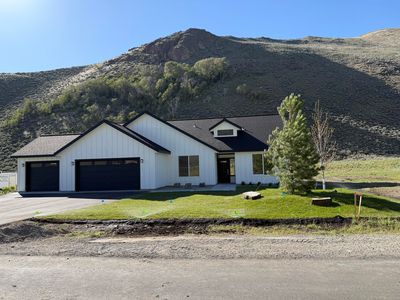 409 Rosewood Dr