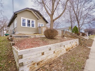 614 8th Ave N
