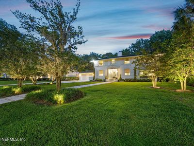 944 ELDER Lane