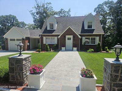 210 Longview Rd