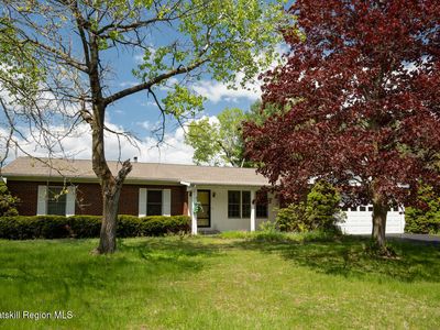 Property at 10 Cortland Drive, Kinderhook, NY