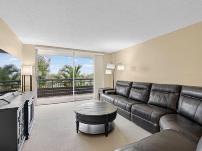 555 NW 4th Avenue #4230