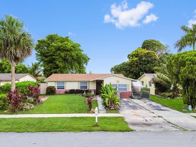 703 SW 76th Avenue
