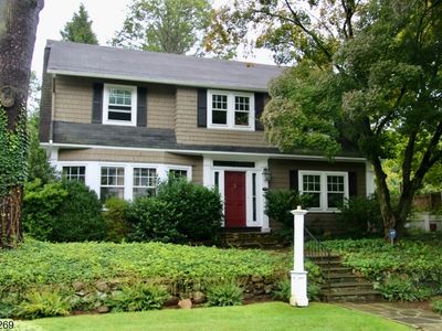 72 Gould Pl