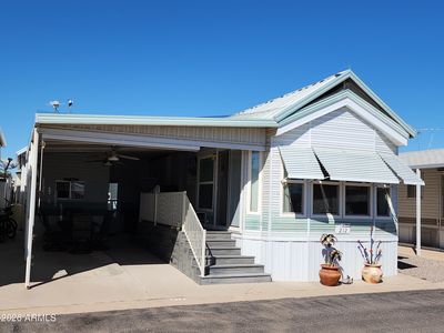 212 E HEDGE Drive