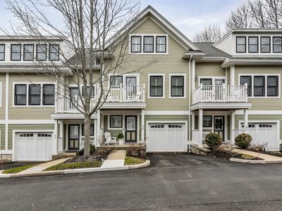 6 Summer St #D