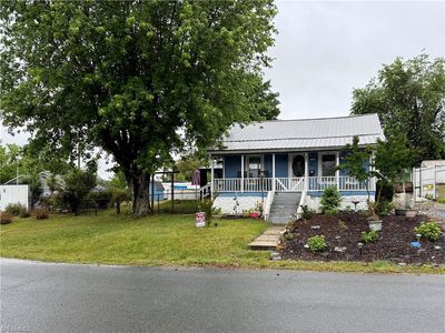 719 Maiden Ln
