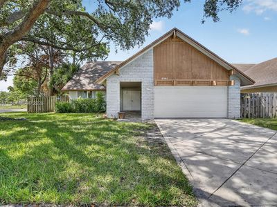 9381 NW 35th Pl