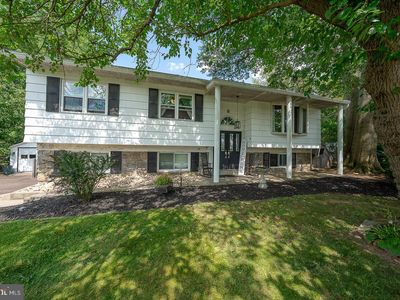 24 Brimfield Rd