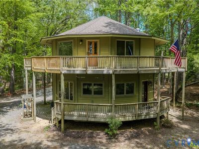 7 Sunsan Beach Rd