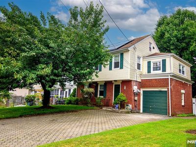 16 Wolcott Rd