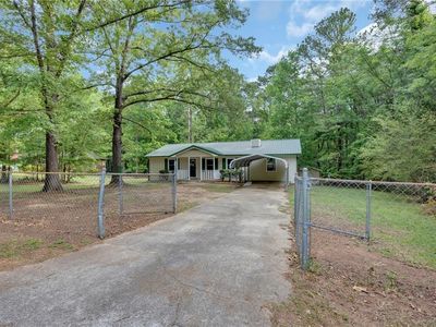 30 Laurie Ln