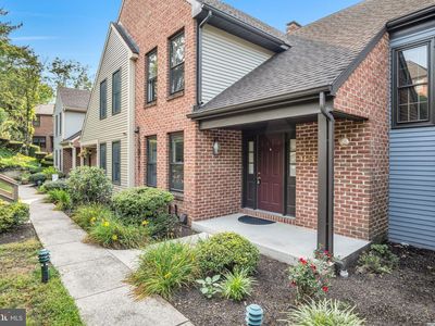 Property at 1127 Wicklow Ct, Hummelstown, PA