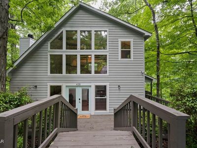 438 Laurel Rd