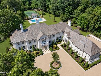 8 Old Round Hill Ln