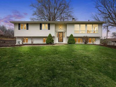22 Fairview Knl NE