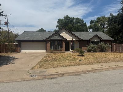 2809 Sarah Dr