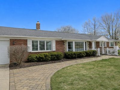 Property at 3843 Springdale Ave, Glenview, IL
