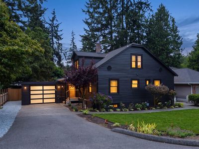 3513 NE 187th Court