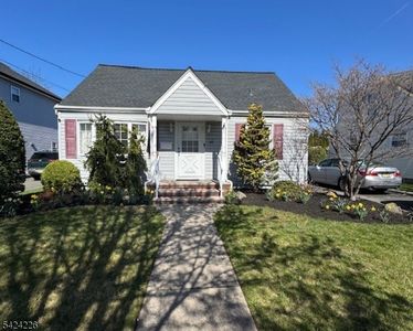 16 Maple Hill Rd