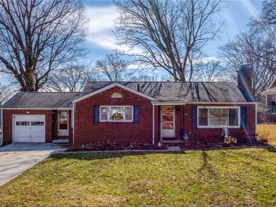 1410 Colonial Blvd NE