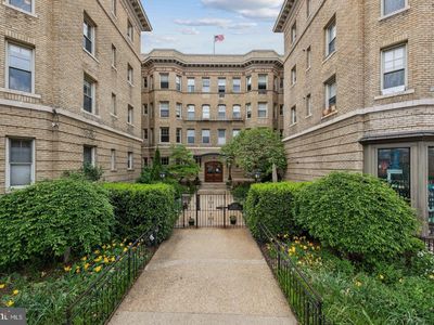 3220 17th St NW APT 207