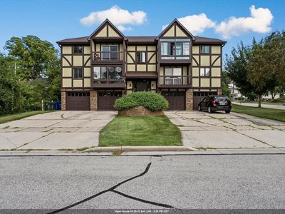 502 Front St #3