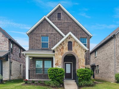 7526 Ezra Mews
