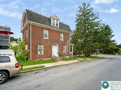 1110 Bushkill St