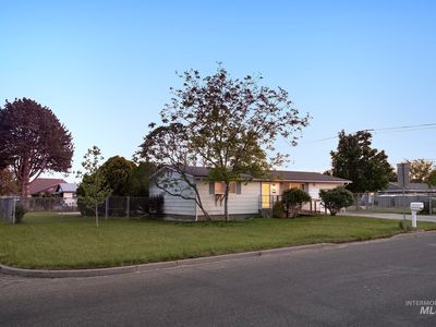 824 NW 4th Ave