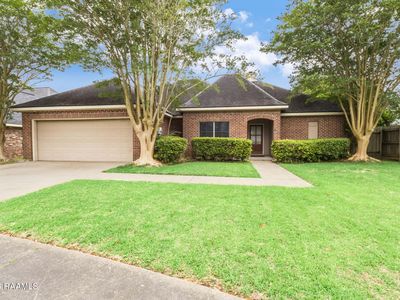 102 Doncaster Cir