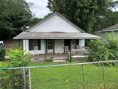 1190 Hancock Ave