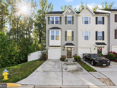 606 Landing Dr