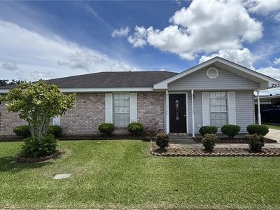 2513 Rue Jesann