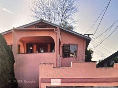 1233 N Evergreen Ave