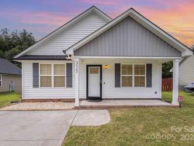 325 Odell Dr NW