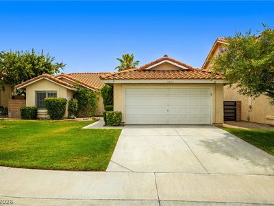 2803 Camelback Ln