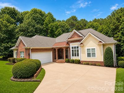 138 Fox Hunt Dr