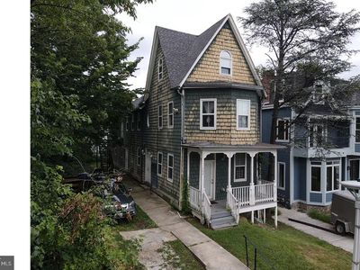 702 Homestead St