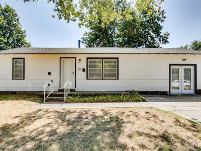 800 E Arbor Dr