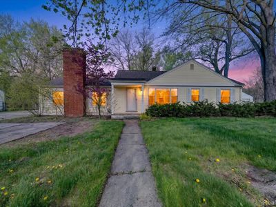 15151 Merriman Rd